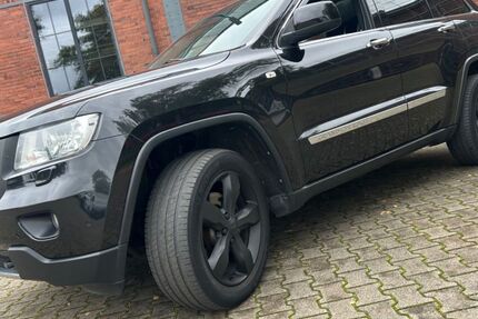 Jeep Grand Cherokee 173.000 km 12.690 € Köln 51069