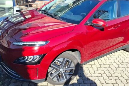 Hyundai KONA 35.208 km 25.900 &euro; Bonn 53227