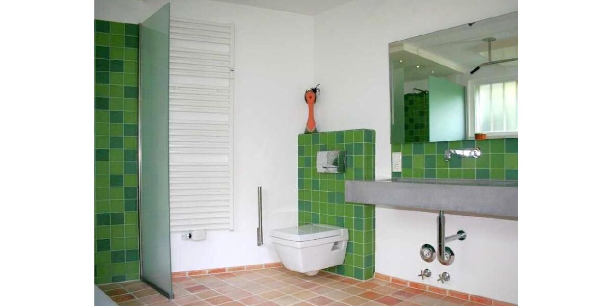 Köln, mitten drin - trotzdem absolut ruhig außergewöhnliche 2- bis 3-Zimmer Wohnung, ca. 100 m² große Terrasse und Stellplatz - Terrassenwohnung Köln Innenstadt | Angebot:26664145