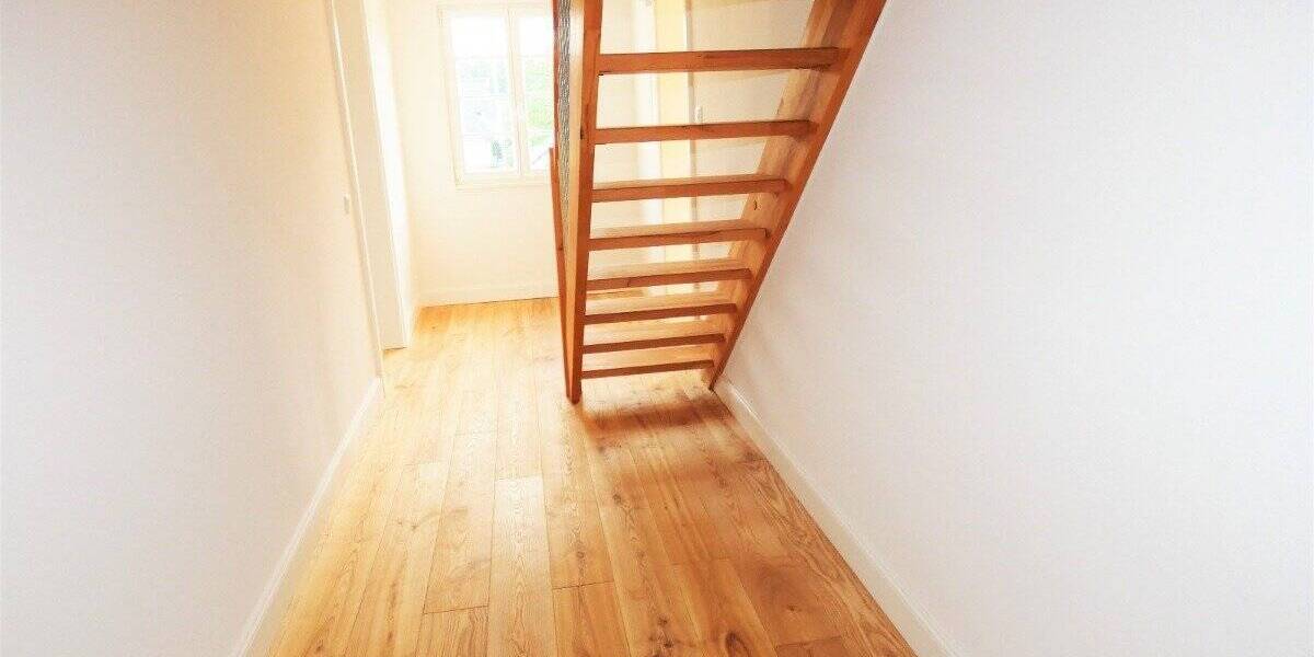 Einfamilienhaus Köln Dünnwald - 6 Zimmer, 240 m&sup2;, 3.500&euro; | Angebot:23951216