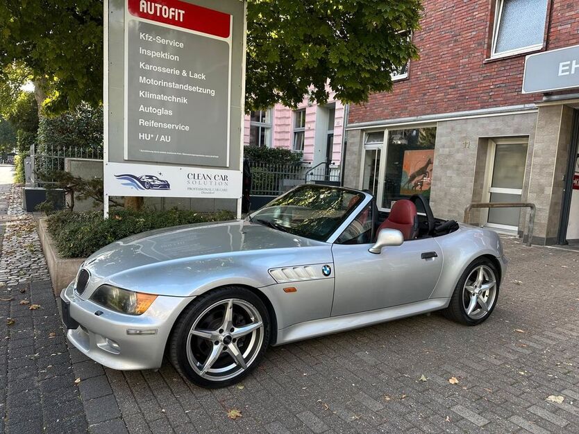 BMW Z3 84.769 km 33.900 € Düsseldorf 40476