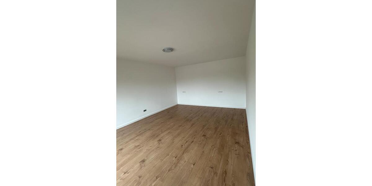 Erdgeschoßwohnung Bergisch Gladbach Alt-Frankenforst - 3 Zimmer, 120 m&sup2;, 2.050&euro; | Angebot:26573007