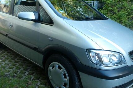 Opel Zafira 152.000 km 1.990 &euro; Hilden 40724