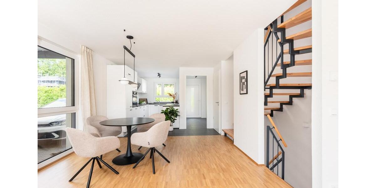 Besichtigung des Musterhauses – jeden Mittwoch 17–18 Uhr und Samstag 14–15 Uhr 5 zimmer