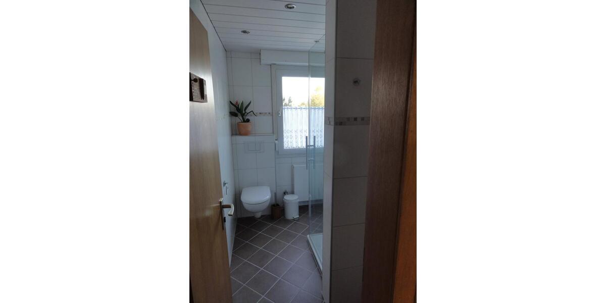 Dachgeschoßwohnung Leverkusen Bergisch Neukirchen - 2 Zimmer, 50 m&sup2;, 850&euro; | Angebot:26120940