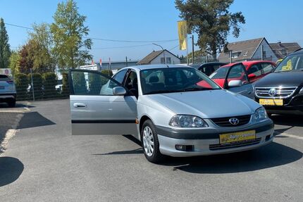 Toyota Avensis 154.000 km 3.300 &euro; Bonn 53227