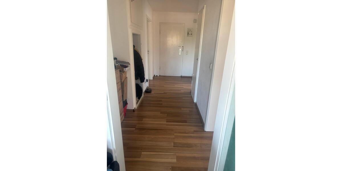 Dachgeschoßwohnung Bergisch Gladbach Gronau - 3 Zimmer, 63 m&sup2;, 850&euro; | Angebot:26271488