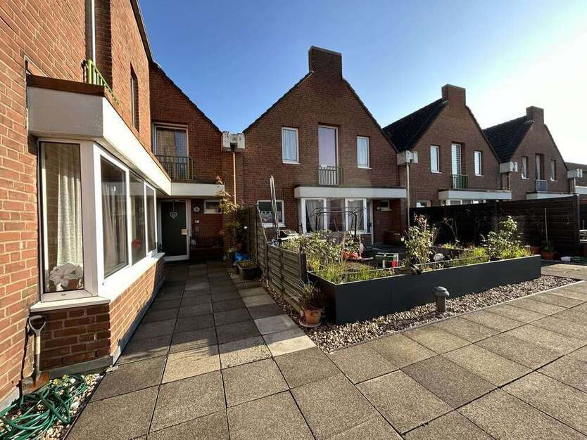Haus zum Mieten in Frechen 1.700 € 126 m²