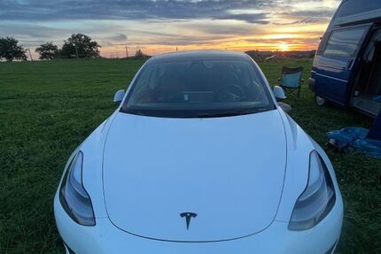 Tesla Model 3 69.000 km 22.900 € Solingen 42597