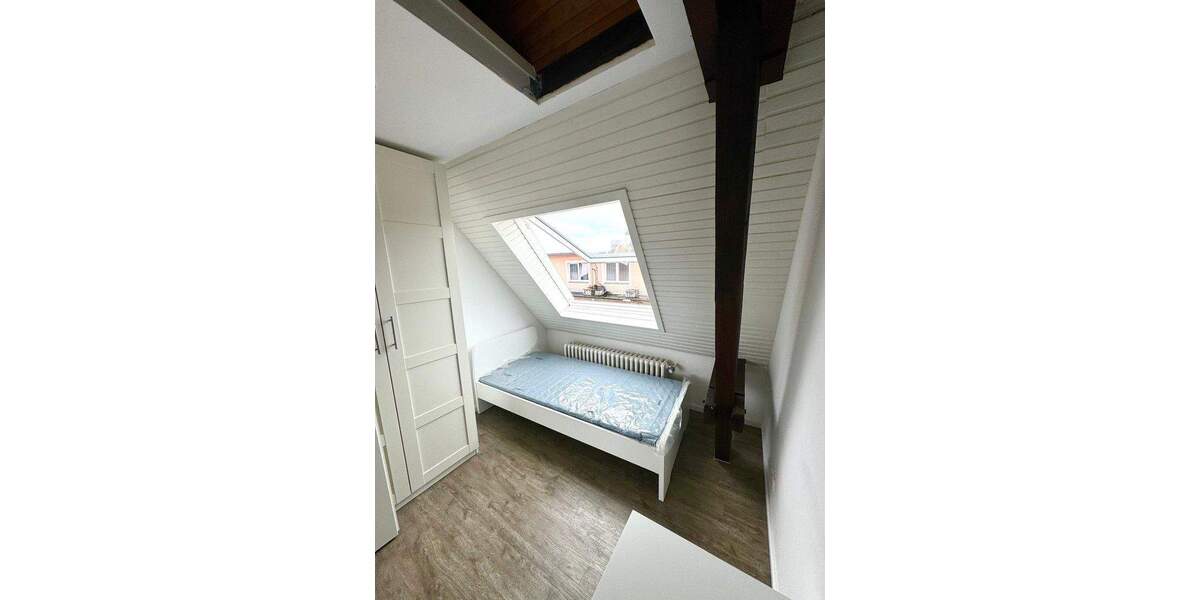 WG-geeignete vollmöblierte 3 12 Zimmer Wohnung im Ehrenfelder Veedel 3 zimmer