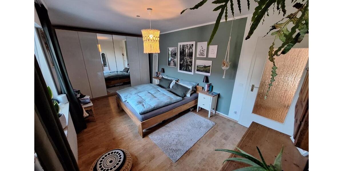 Einfamilienhaus Hennef (Sieg) - 9 Zimmer, 236 m&sup2;, 2.450&euro; | Angebot:26148472
