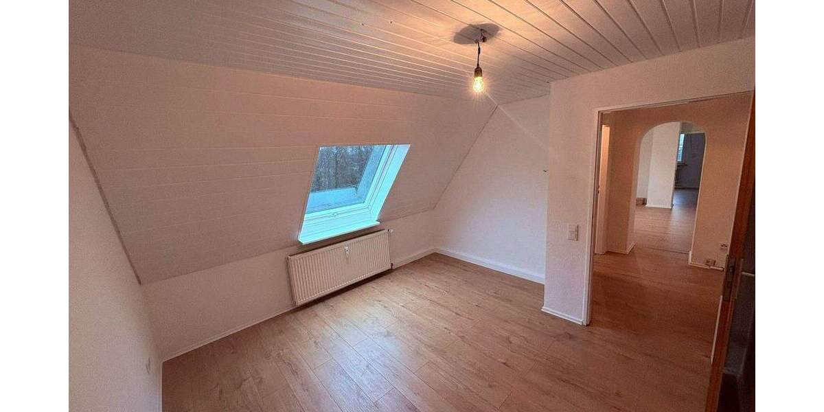 Etagenwohnung Leverkusen Lützenkirchen - 3 Zimmer, 50 m&sup2;, 590&euro; | Angebot:25281123