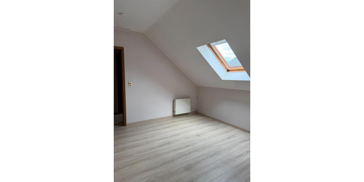 Etagenwohnung Bergheim - 5 Zimmer, 184 m&sup2;, 395.000&euro; | Angebot:26614301
