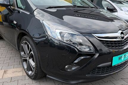 Opel Zafira 88.000 km 16.490 &euro; Bornheim 53332
