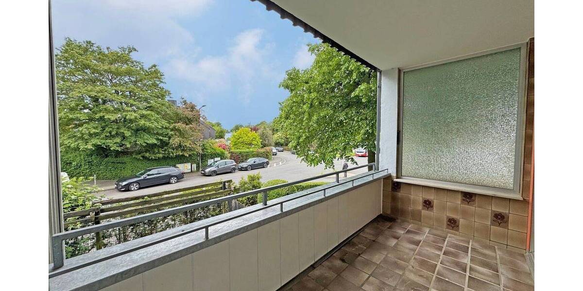Etagenwohnung Köln Lövenich - 4 Zimmer, 90 m&sup2;, 349.000&euro; | Angebot:26817350
