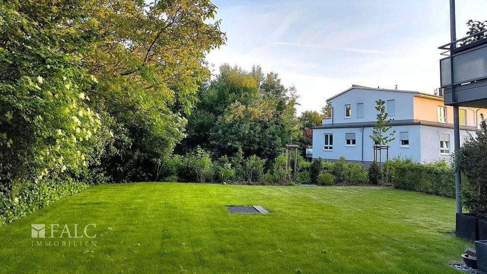 Komfortabel, ruhig, begehrt -Ruheoase in zentraler Lage -Wohnen mit Garten und Tiefgaragenstellplatz 3 zimmer