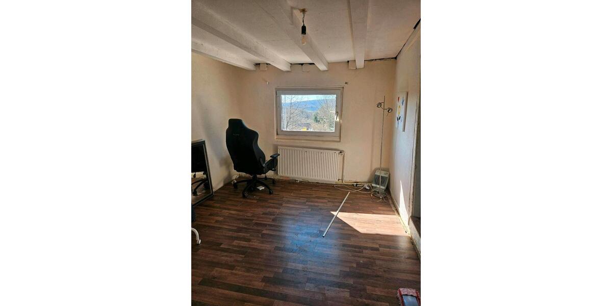 Einfamilienhaus Lohmar - 8 Zimmer, 130 m&sup2;, 1.200&euro; | Angebot:26302195