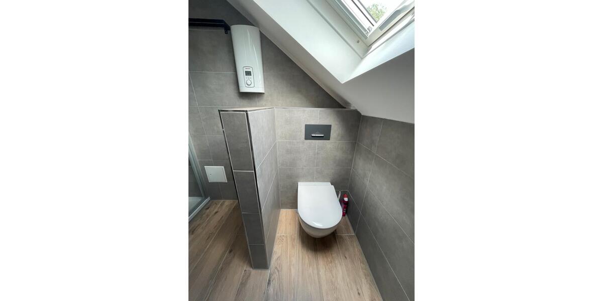 Dachgeschoßwohnung Solingen Mitte - 3 Zimmer, 58 m&sup2;, 840&euro; | Angebot:26302915