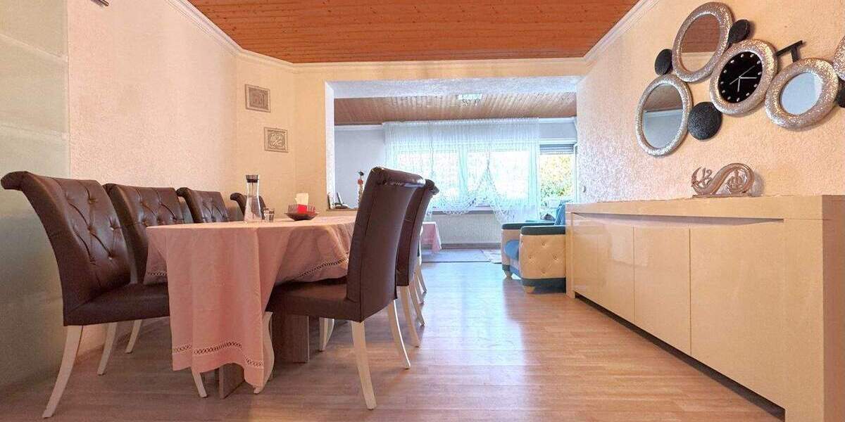 Charmantes, freistehendes Haus mit idyllischem Garten in Köln-Godorf zimmer