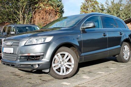 Audi Q7 210.000 km 9.900 &euro; Köln 51145
