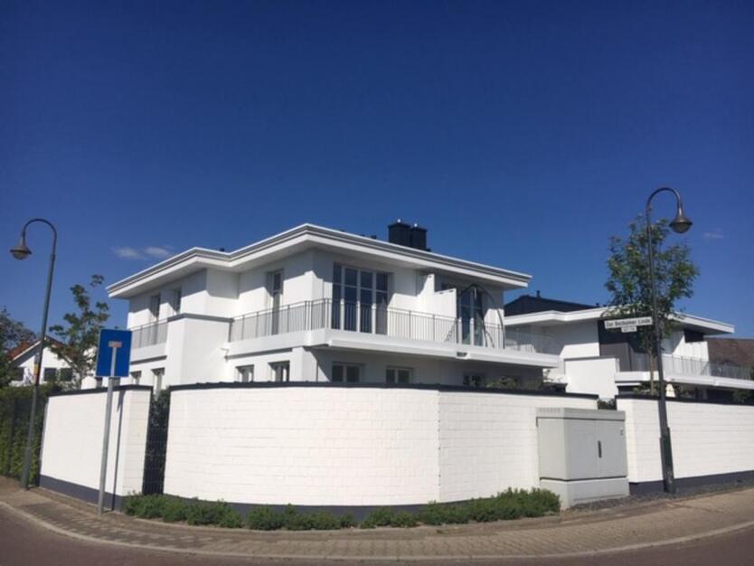 HAUS WITTLAER - KAMIN - OFFENE EINBAUKÜCHE - PARKETT - GARTEN - HOHE DECKEN - FEINPUTZ zimmer