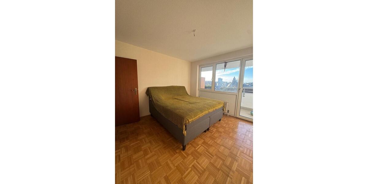 Etagenwohnung Köln Mülheim - 2 Zimmer, 74 m&sup2;, 1.400&euro; | Angebot:27578778