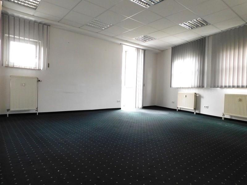 Vielseitig nutzbare Bürofläche am Nové-Mesto-Platz zimmer