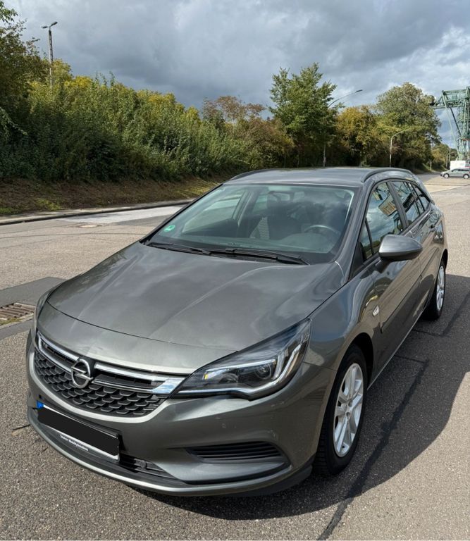 Opel Astra 180.661 km 6.300 € Köln 50735