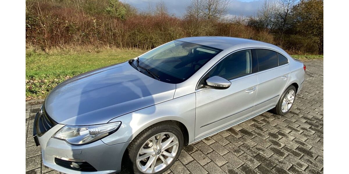 VW Passat 92.500 km 9.400 &euro; Niederkassel 53859