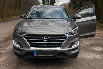 Hyundai TUCSON 115.000 km 15.500 &euro; Koln 51061