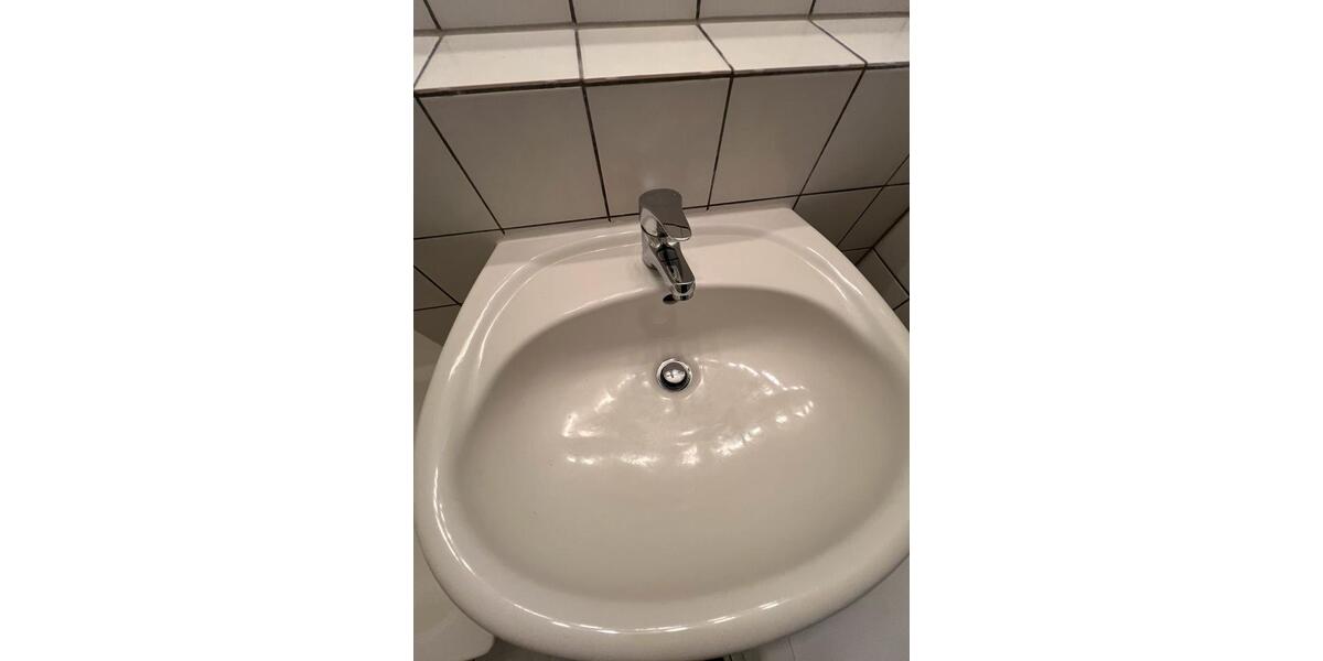 Dachgeschoßwohnung Bornheim - 1 Zimmer, 18 m&sup2;, 580&euro; | Angebot:26323570