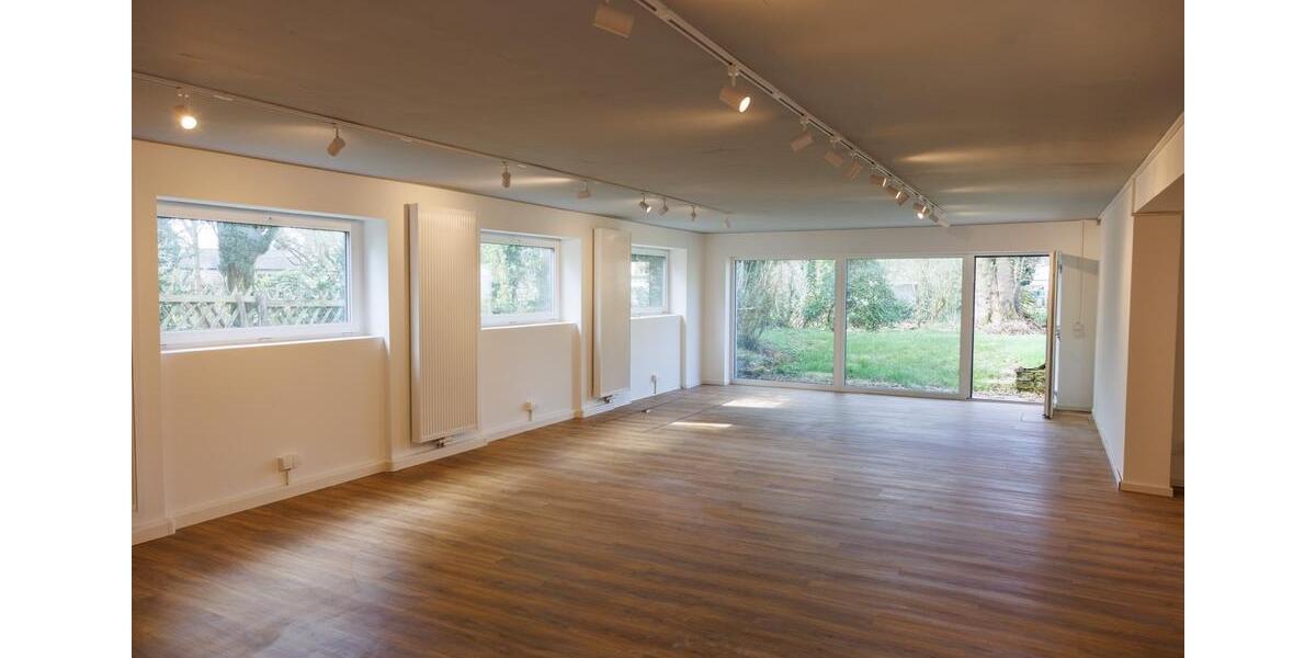 Luxuriös saniertes Einfamilienhaus mit Atelier & großem Garten zimmer