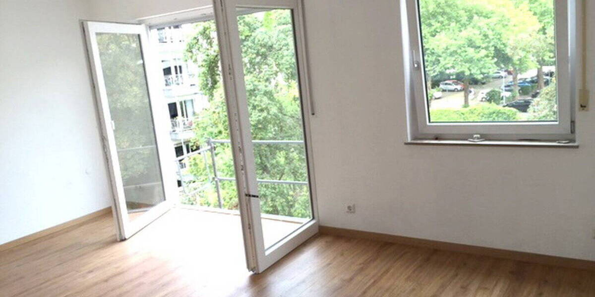 Etagenwohnung Siegburg Dreesch - 3 Zimmer, 105 m&sup2;, 1.195&euro; | Angebot:26801706
