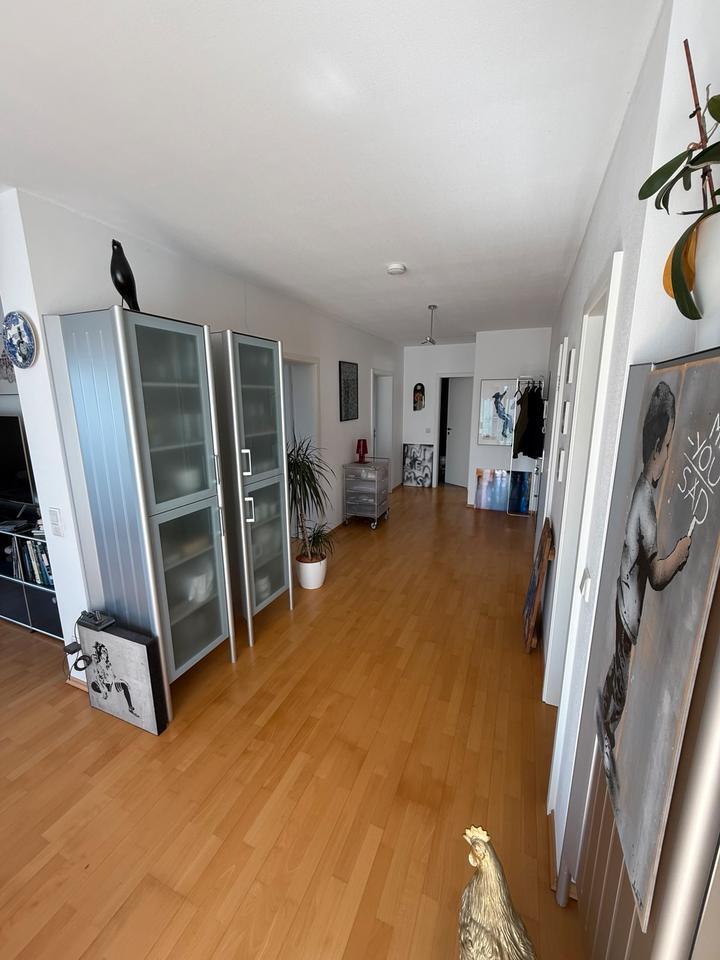 Courtagefreie 3-Zimmer-Wohnung mit Dachterrasse & Bulthaup-Küche