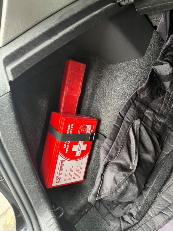 VW Golf 92.200 km 3.000 € Köln 50999