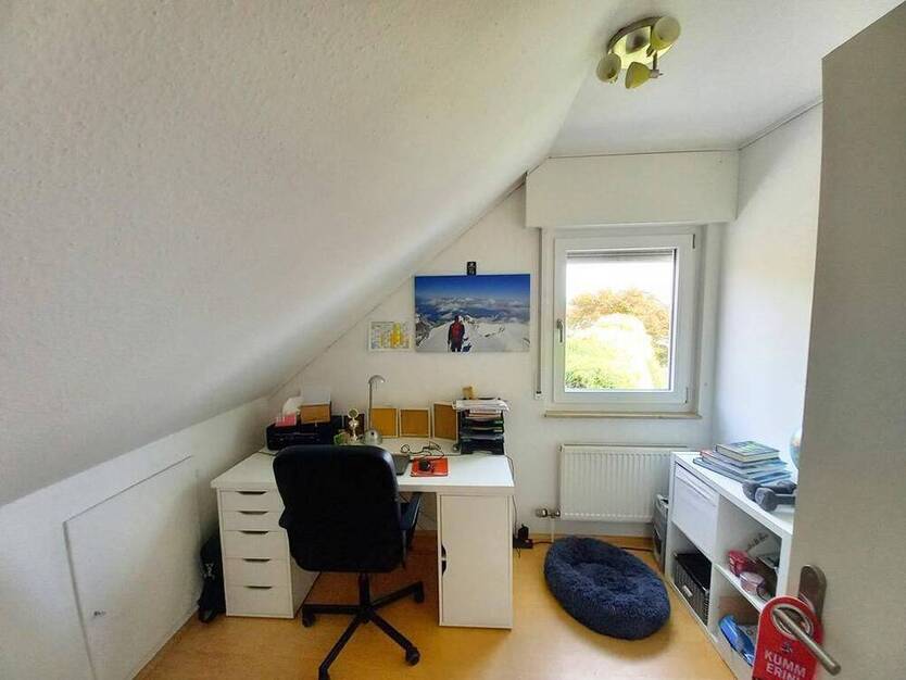 CITYHOUSE: Freistehendes Einfamilienhaus mit Traumgarten, Wintergarten, Kamin, Sauna und Garage