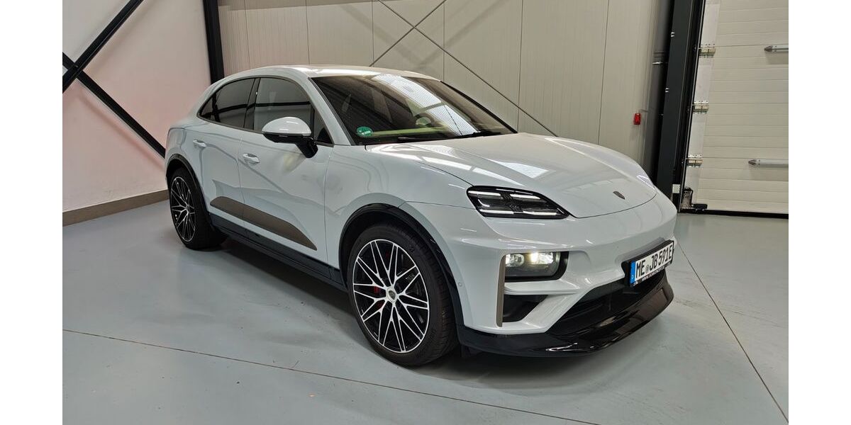 Porsche Macan 5.950 km 120.889 &euro; Haan 42781