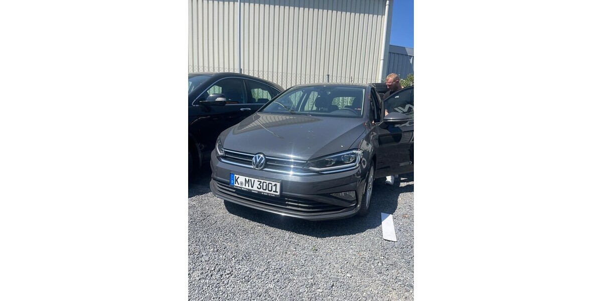 VW Golf Sportsvan 184.235 km 10.500 &euro; Köln 50667
