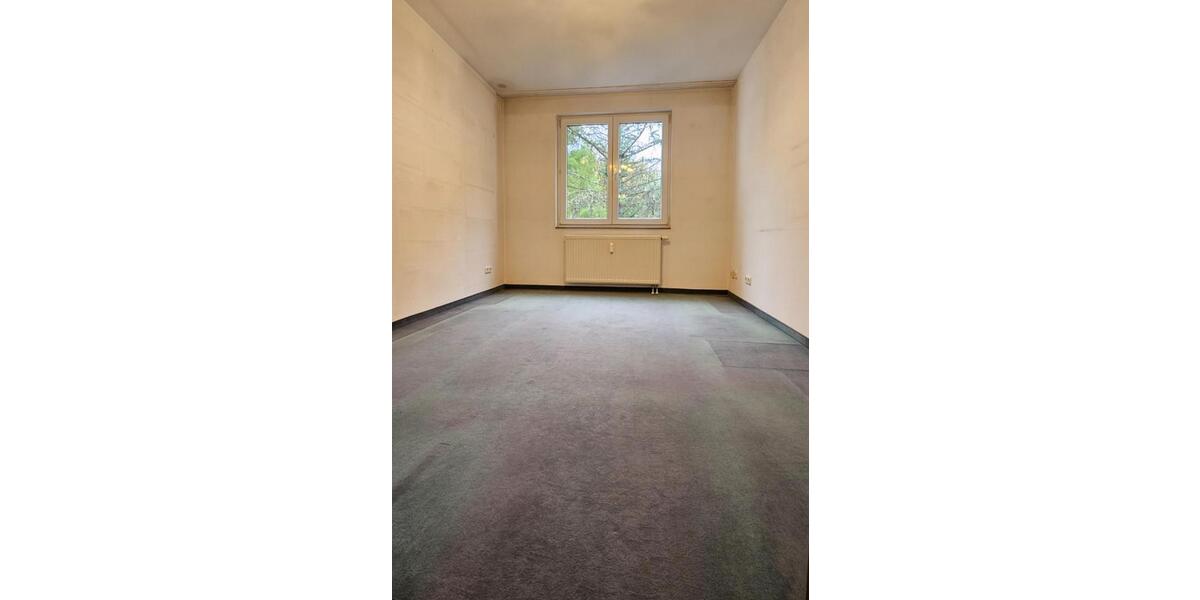 Eigentumswohnung 3,5 Zimmer 96,43m2 Balkon Aufzug 2 Parkplätze 3.5 zimmer