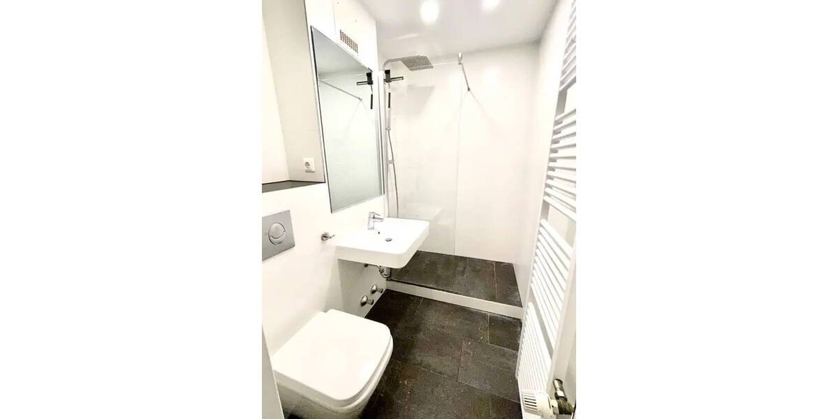 Etagenwohnung Köln Zollstock - 2 Zimmer, 47 m&sup2;, 752&euro; | Angebot:26306464