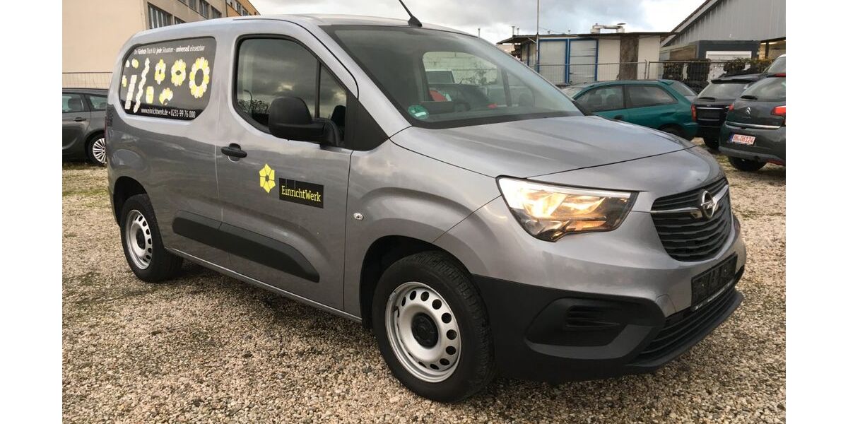 Opel Combo 140.000 km 9.199 &euro; Bonn 53227