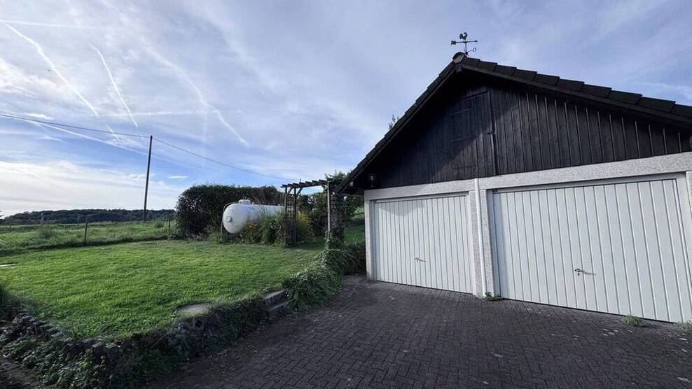 Freistehendes Einfamilienhaus mit viel Platz & großem Garten Nähe Immekeppel