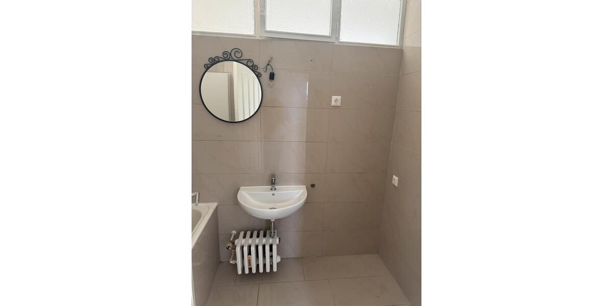 Dachgeschoßwohnung Köln Mülheim - 1 Zimmer, 40 m&sup2;, 650&euro; | Angebot:26168965