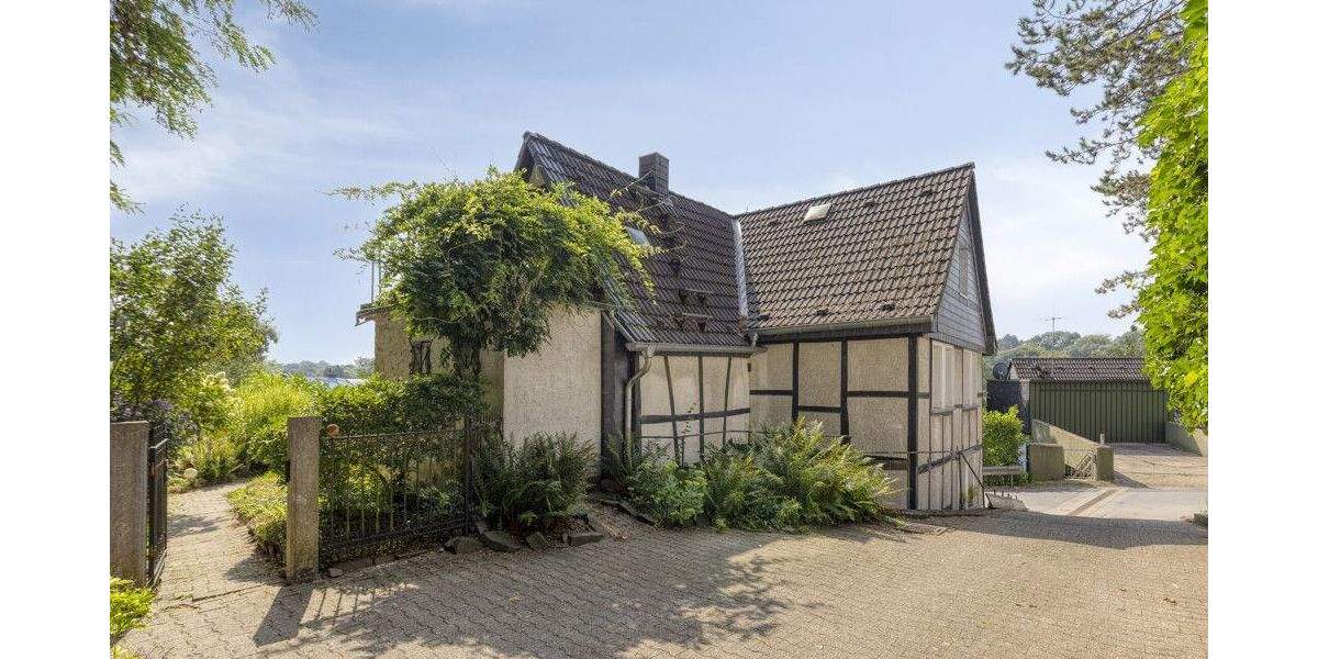Bergisches Fachwerkhaus mit kleinen Schönheitsfehlern sucht neue Eigentümer 5 zimmer