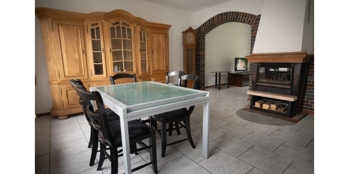 Einfamilienhaus Bergheim - 7 Zimmer, 200 m&sup2;, 2.900&euro; | Angebot:24646494