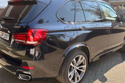 BMW X5 165.000 km 28.400 &euro; Köln 50997