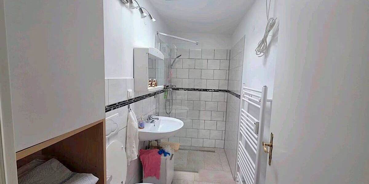 Mehrfamilienhaus, Wohnhaus Bergheim Oberaußem - 7 Zimmer, 150 m&sup2;, 280.000&euro; | Angebot:26795021
