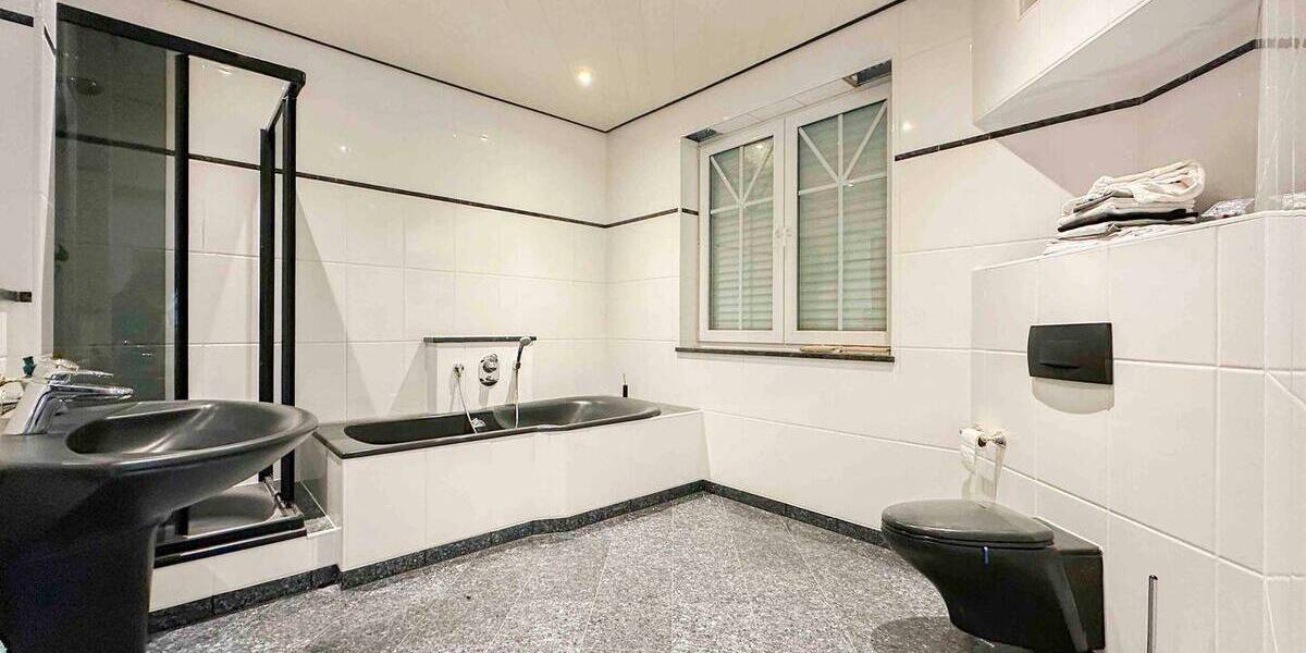 Einfamilienhaus Kürten Olpe - 8 Zimmer, 779.000&euro; | Angebot:26768575