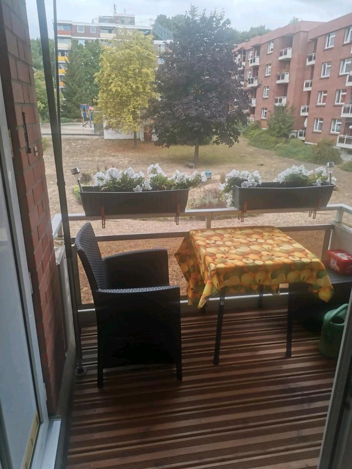 2 Zimmer Wohnung Brühl , Balkon, Stellplatz zimmer