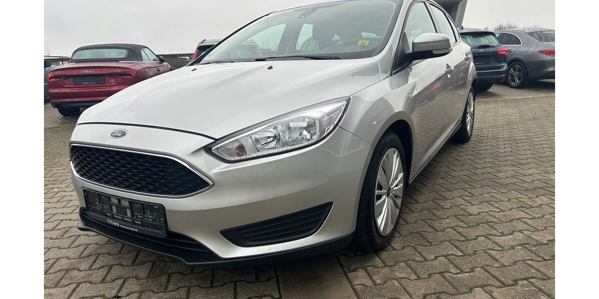 Ford Focus 114.000 km 5.950 &euro; Erftstadt 50374